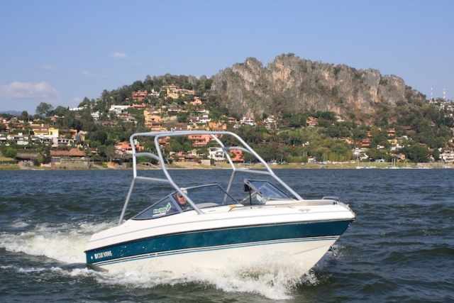  Trailer boat 